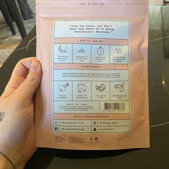 Frank Body ORIGINAL COFFEE SCRUB - Picture 3 of 3